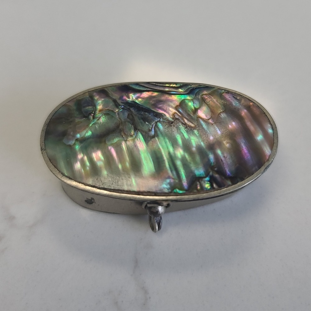 𝅺vintage MEXICO ABALONE SHELL ALPACA PILL BOX